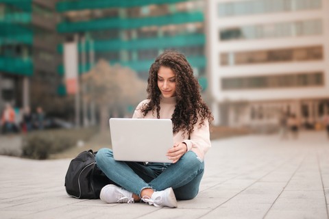 girl on laptop